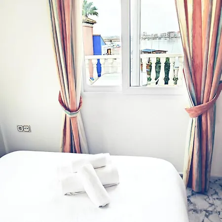 Marina Sunrise Puerto * טורבייחה