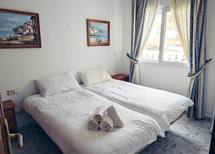 Marina Sunrise Puerto Apartment *